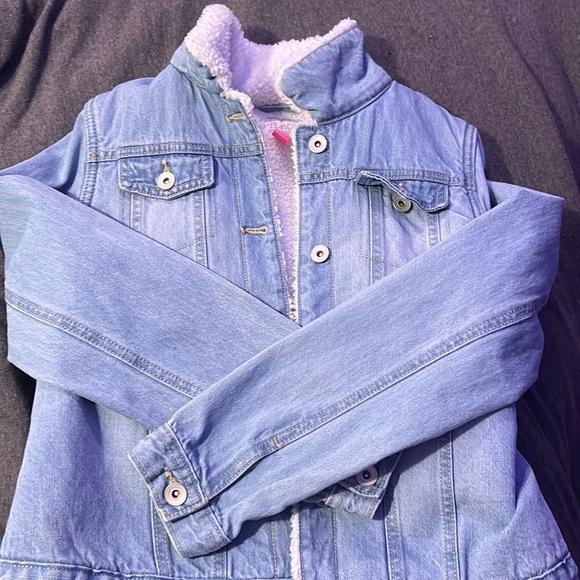 Jean jacket - Picture 1 of 1